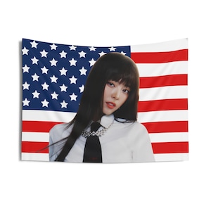Itzy Yuna Gold American Flag, Itzy Yuna American Tapestry, Itzy Gold, Itsy Tour 2024