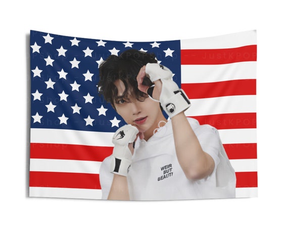 Seventeen Joshua With Gloves American Flag, Seventeen Kpop Flag