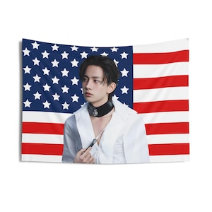 Heeseung Biały Strój Amerykańska Flaga, Enha Koncert Banner, Enha Kpop Flag, Enha Desire Unleash, Enha World Tour