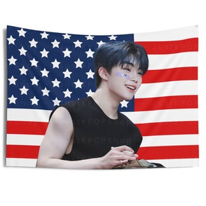 ZB1 Gunwook Schönes Lächeln Amerikanische Flagge, Zerobaseone Gunwook Amerikanischer Wandteppich, ZB1 Yura Yura, Zerobaseone Sweat, ZB1 Feel The Pop