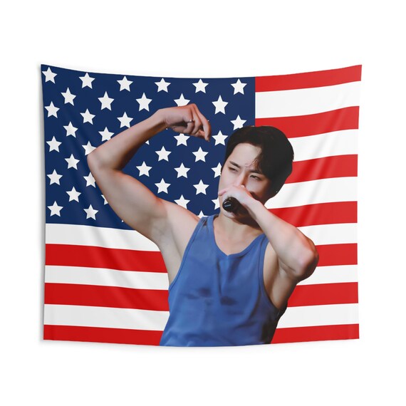 SEVENTEEN sector17 US セブチ サイン アメリカ ミンギュ Mingyu Flexing Biceps American Flag, Seventeen Concert Banner