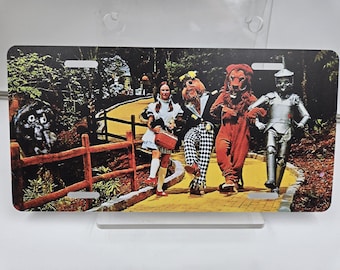 Kraina Oz Beech Mountain, tablica rejestracyjna samochodu Vanity Car w Karolinie Północnej