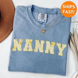 Camiseta Comfort Colors® Nanny, Camisa Nanny, camiseta babá, moletom babá, presente de dia das mães, presente para nova avó, camisa avó, camiseta babá
