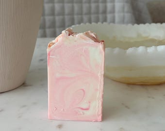 Summer Citrus Cold-Process Soap | Grapefruit Scent | Handmade | 5oz