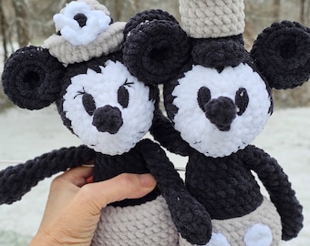 Captain mouse and his soul mate