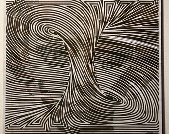 This illusionary art combine two images into one.