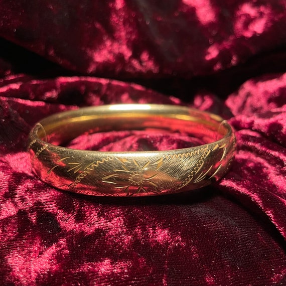 Vintage 12K Gold Filled Hinged Bangle