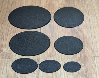 Bases ovaladas de PLA para miniaturas / Variedad de tamaños: de 60 mm x 35 mm a 150 mm x 95 mm / Celestial Miniatures