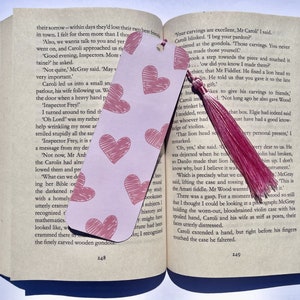 Love Heart Bookmark - Valentine&#39;s Day Bookmarks - Handmade 300gsm Card, Cotton Tassel - Perfect for Book Lovers