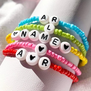 Pulsera de cuentas personalizada, pulsera de cuentas de letras personalizadas, pulsera de cuentas de arco iris hecha a mano, pulsera de cuentas de nombre, regalos de pulsera de amistad