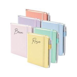 Carnet de notes pastel A5/A6 personnalisé - Prénom personnalisé - 6 couleurs - Stylo avec doublure, passant pour stylo et fermeture élastique