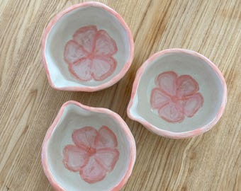 Hibiscus pink mini matcha bowl
