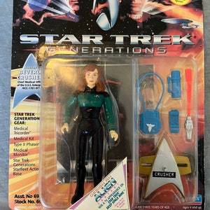 1994 Star Trek Doctor Beverly Crusher Playmates Action Figure - Free Shipping