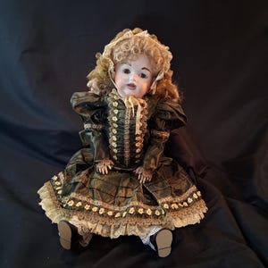 1912 Kestner JDK 257 "French Look" Character Doll