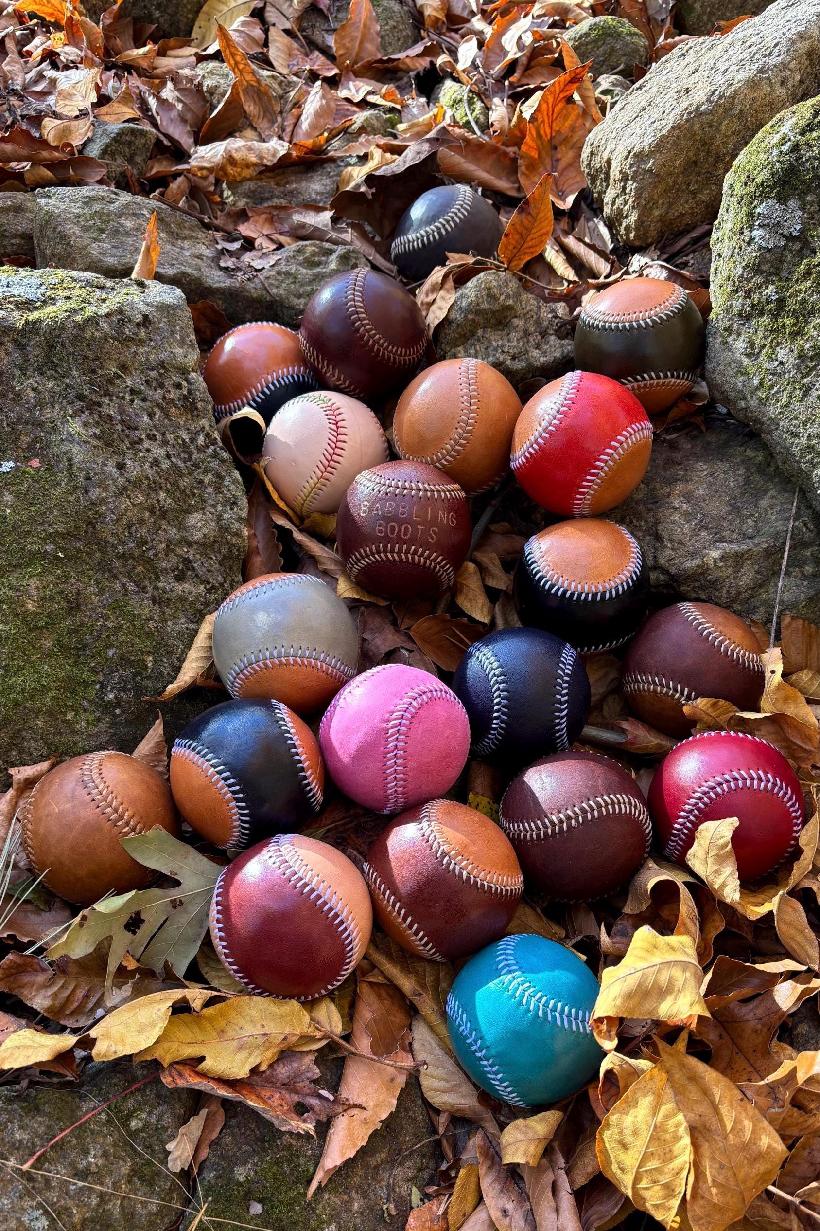 Ancienne Boule En Bois À VENDRE! - FR