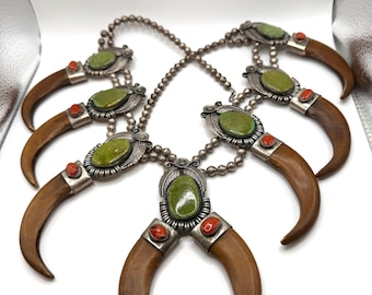 Enorme collar vintage Rex Abeita Navajo de plata de ley con turquesa y coral, imitación de garra de oso pardo - 76 cm de largo - 354 gramos - Hecho por nativos americanos