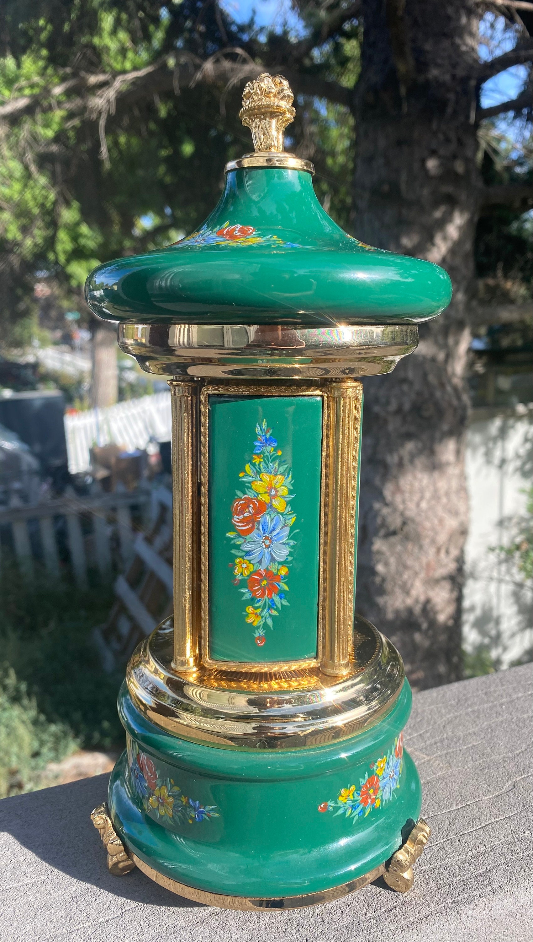 Reuge Carousel Music Box In Collectible Music Boxes (1940-1970) for sale