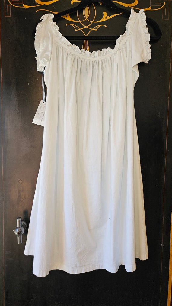 1800 (Late) White Cotton Nightgown