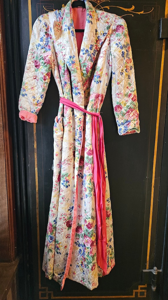 1940/1950s Women's Full Length Satin Robe