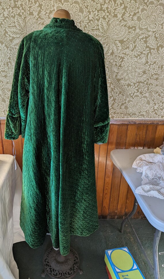 Vintage 1960's Velvet Robe. - image 3
