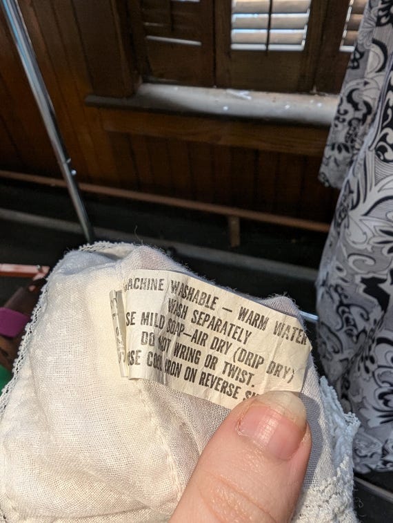 Vintage 1970's Prairie-Style Blouse. - image 3