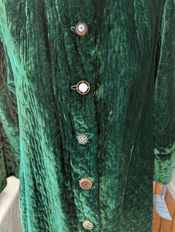 Vintage 1960's Velvet Robe. - image 5