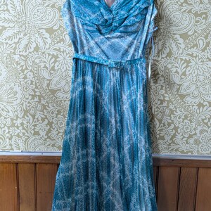 Vintage 1940&#39;s Nylon Pleated Dress.