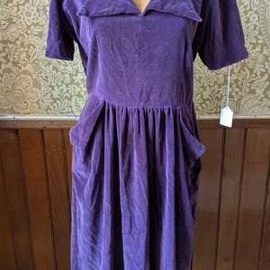 Vintage 1940&#39;s Velvet Dress.