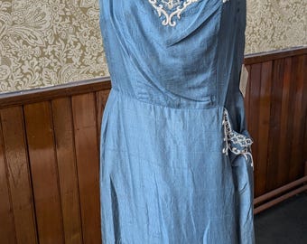 Vintage 1940's Blue Silk Dress With Beads.