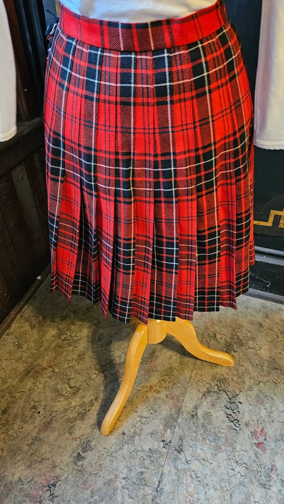 1960's Highland Queen Pure Virgin Wool Kilt style 
