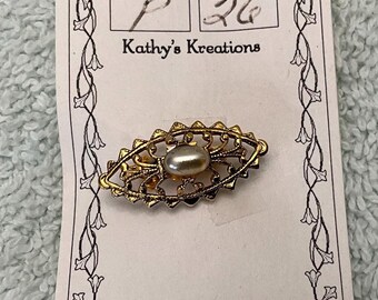 Kathy’s Kreations Doll Pin.