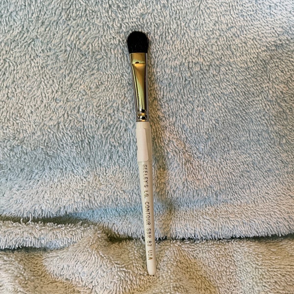 Seeley’s Large Contour Brush