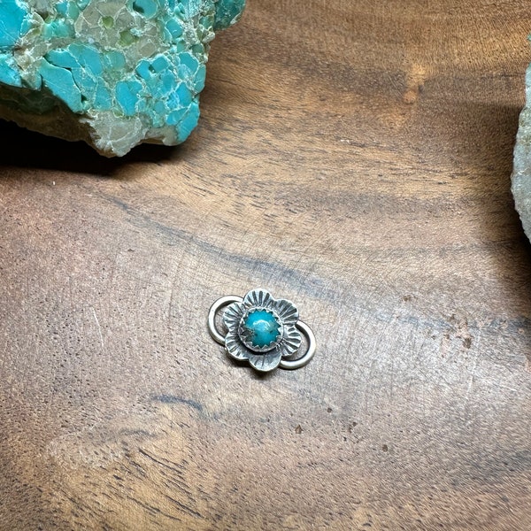 Medium flower connector with 5mm turquoise for permanent jewelry