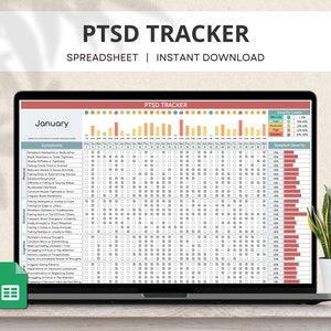 Peut inclure: Un écran d'ordinateur portable affiche une feuille de calcul "PTSD TRACKER" avec le texte "SPREADSHEET | INSTANT DOWNLOAD". La feuille de calcul comprend un suivi des symptômes pour janvier, avec des colonnes pour les entrées quotidiennes et les niveaux de gravité des symptômes.