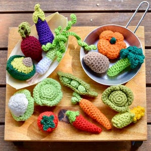 Nourriture pour jeux de légumes au crochet fait main - ENSEMBLE COMPLET 15 pièces avec sac de transport en calicot