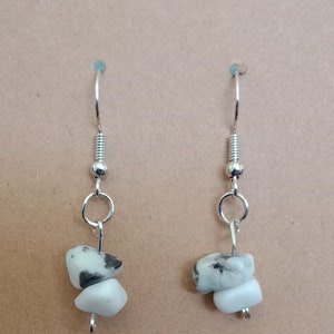 Dangle earrings- Black crystal