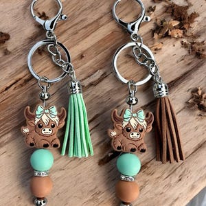 Highland cow keychain, zipper pull, bag tag, cow accessory