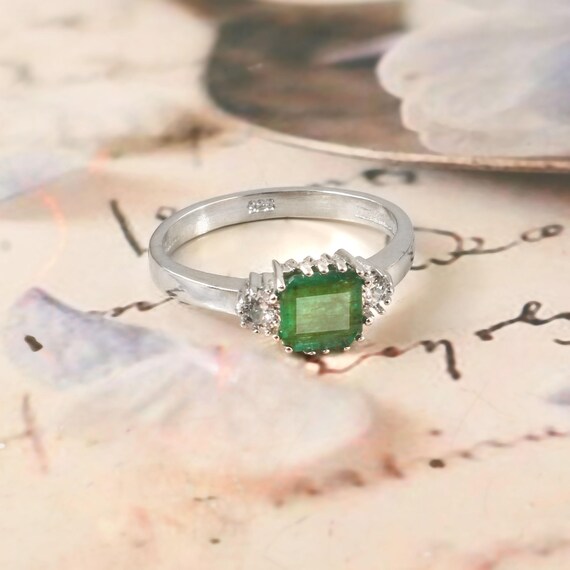 Bague émeraude verte naturelle, pierre précieuse coupée carrée