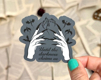 Manon Blackbeak Sticker: ACOTAR, TOG, SJM, Fantasy Art
