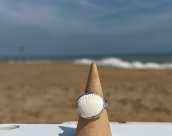 Sterling Silver Seashell Ring Size 6