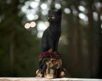 Vintage Style Cat and Raven Resin Statues | Gothic Halloween Room Decor, Figurines Garden Decor, Skull Desk Decor, Spooky Gifts for Birthday