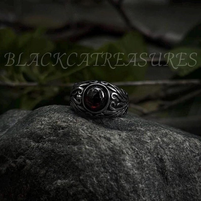 Garnet Filigree Ring | Goth/emo Gift, Romantic Blood Red Gem Ring ...