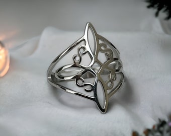 Witches Knot Ring | Gothic Gift, Celtic Ring, Protection Charm, Wiccan Jewelry, Silver, Gold, Stainless Steel, Gifts for Her/Romantic Gift