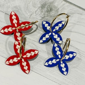 Island Patterned Flower Hoop Earrings