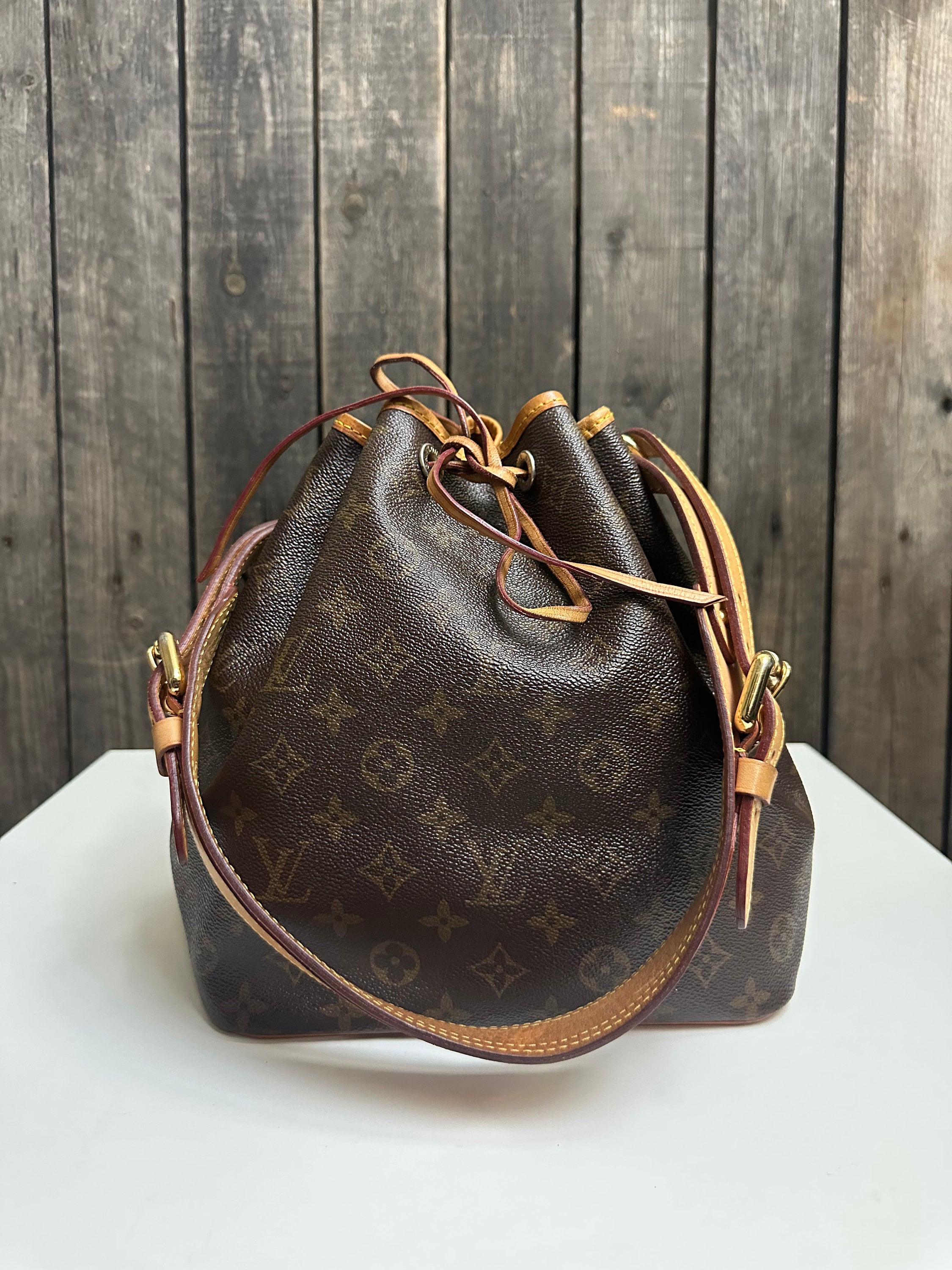 Louis Vuitton Petit Noe Drawstring Bucket Bag Shoulder Bag Brown Monogram