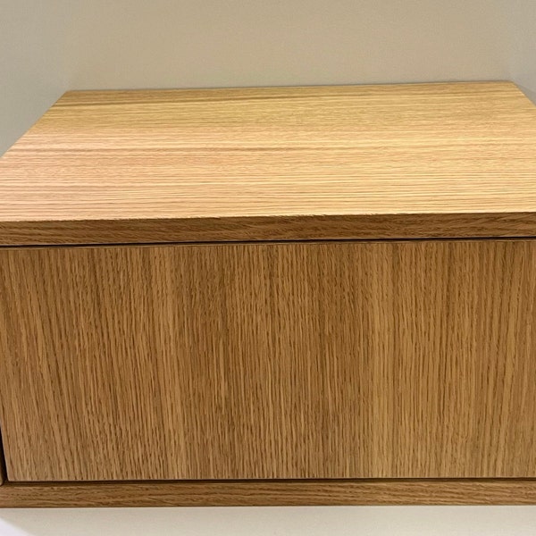 Table de chevet flottante moderne en placage de chêne avec tiroir push-to-open - Solution de rangement élégante pour chambre à coucher