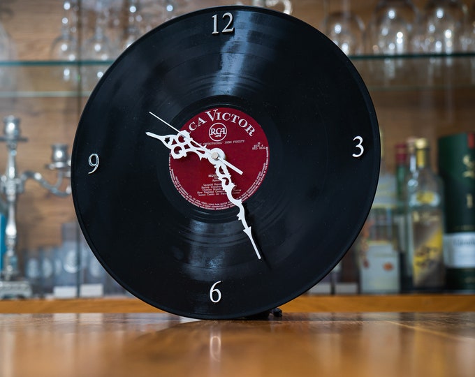 Vinyl record clock