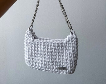 Minimalistic - Handmade crochet bag