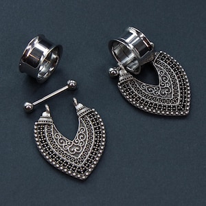 Tribal Shield Tunnel - Plugs für gestreckte Ohren - Baumeln Plugs