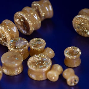 Glorious Gold - Epoxy Resin Plugs - 6MM - 50MM -  Glitter Double Flared Plugs for Stretched Ears